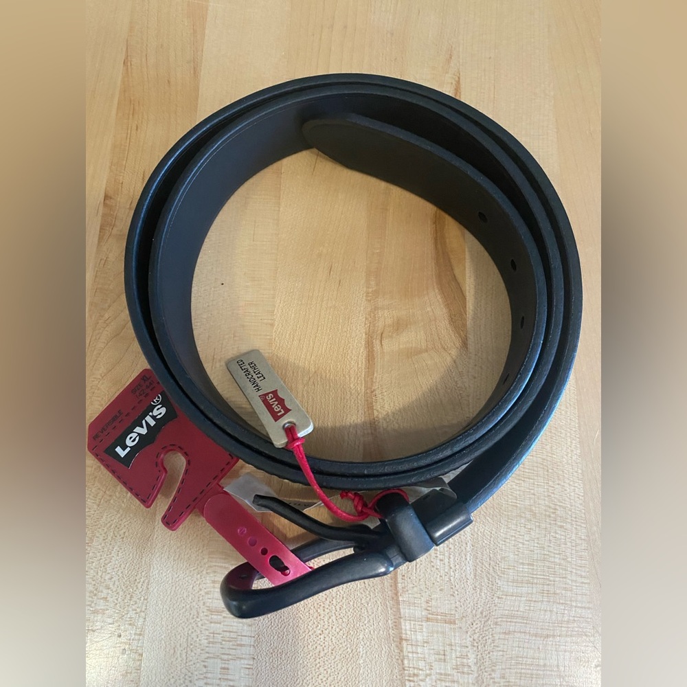 Levi’s handcrafted leather belt